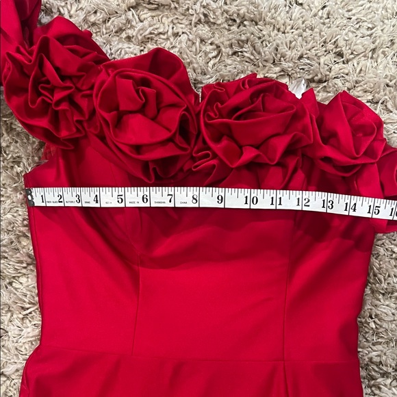 Ava Presley Elegant Red Off-Shoulder Dress - Picture 13 of 17